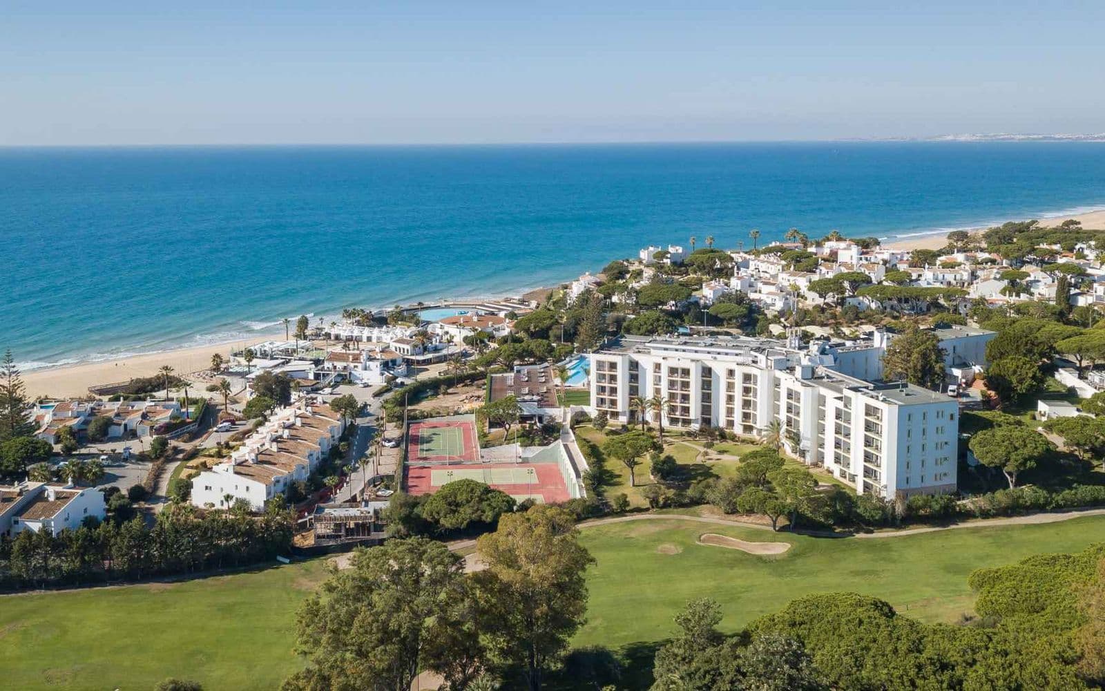 Adult Padel Holiday · 5★ Dona Filipa Hotel